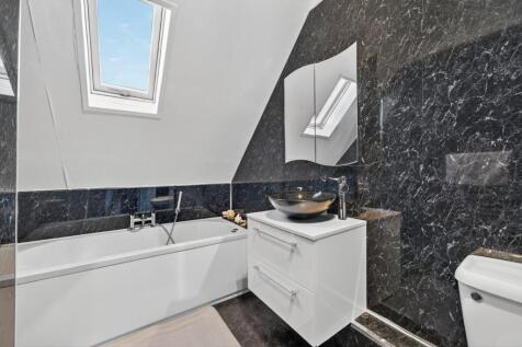 8 buchanan street, largs_39.jpg