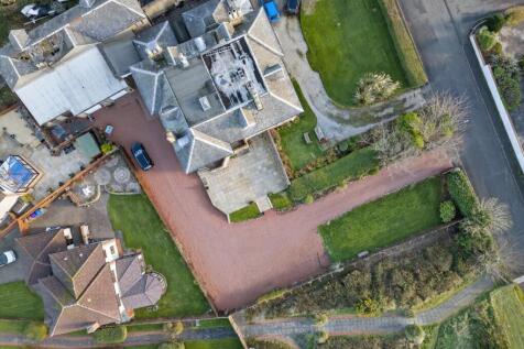 8 buchanan street, largs_49.jpg