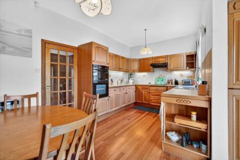 3 spalding drive, largs_06.jpg