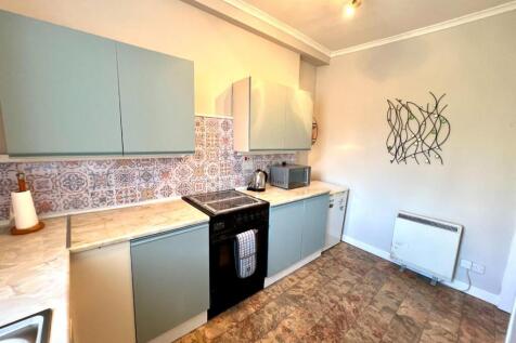 Kitchen / Dining