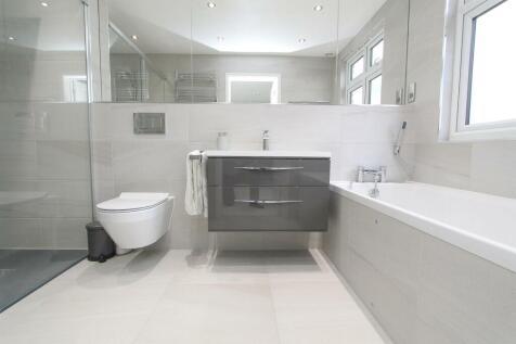 ensuite.jpg