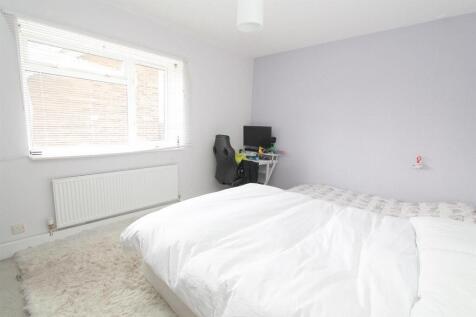 BED 1.jpg
