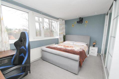 bed 1.jpg