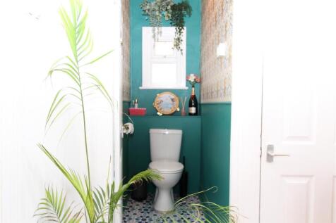 Cloakroom.JPG