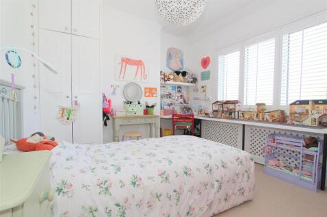 bed 3.JPG