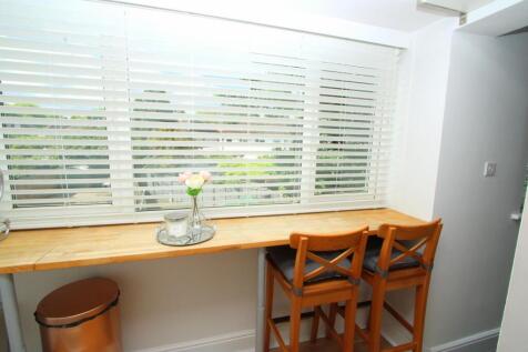BreakfastArea2.JPG