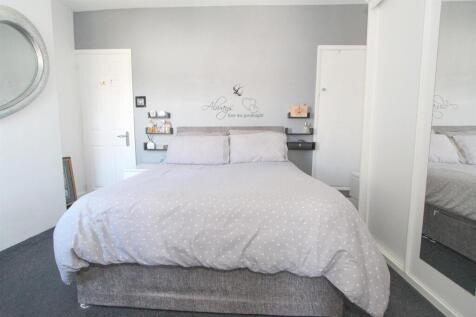 bed 2c.jpg