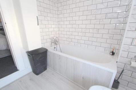 bath b.jpg