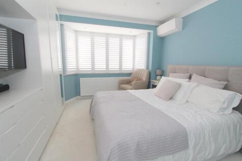 bed 1b.jpg