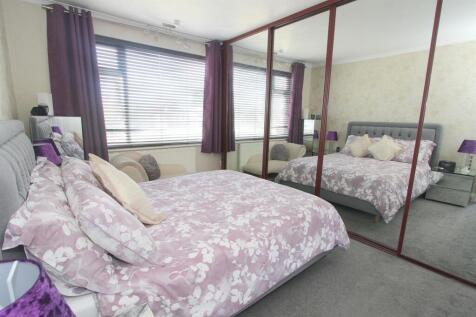 bed 1.jpg