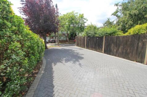 driveway.jpg
