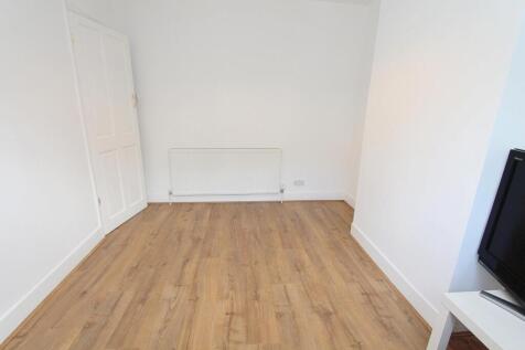 lounge b.JPG