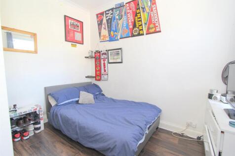 bed 2.jpg