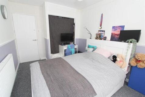 bed 1b.JPG