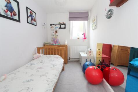 bed 4.JPG