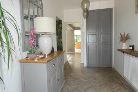 Entrance Porch/Hallway