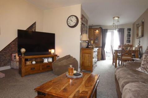 Lounge into dining ARea