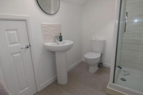 En-Suite to Bedroom One