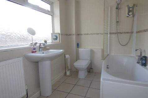 First Floor Bathroom