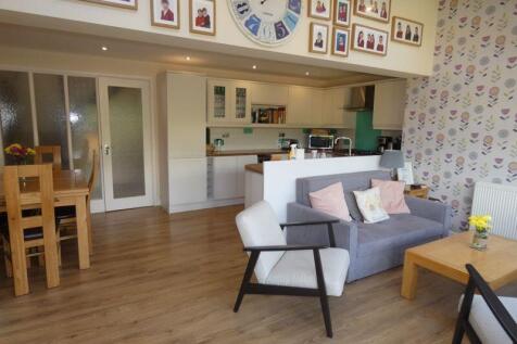 Kitchen/Diner/family room
