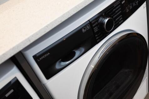 Laundry in Flat