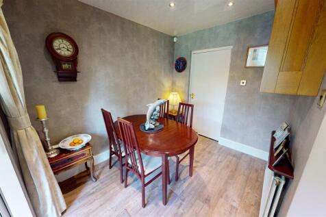 Lakeside Gardens Dining Room