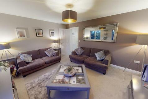 Linear Bank Close Reception Room