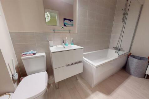 Linear Bank Close Bathroom