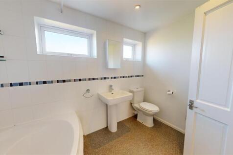Highfield Drive Bathroom