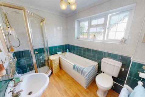 Moss Brow Bathroom