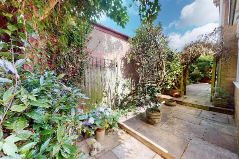 Moss Brow Rear Garden