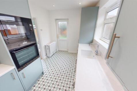Oak Tree Road Kitchen