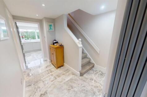 Stretton Avenue Hallway