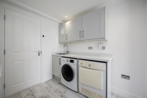 Stretton Avenue Utility
