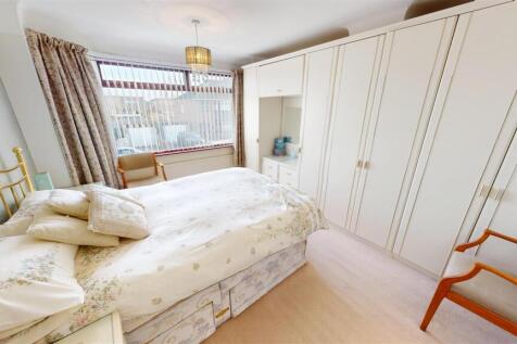 Sandfield Road Bedroom