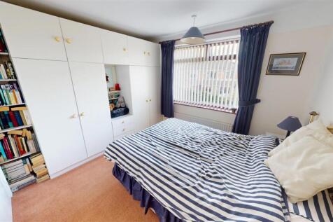 Sandfield Road Bedroom