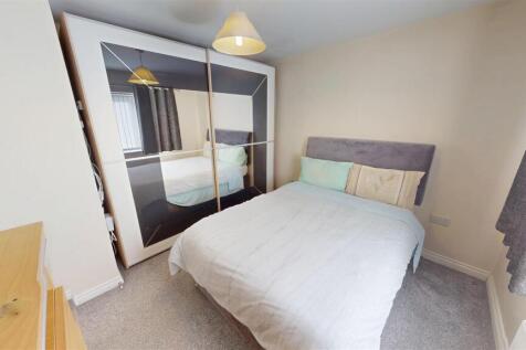 Newlove Avenue Bedroom