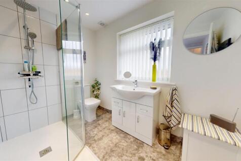 Knowsley View Bathroom