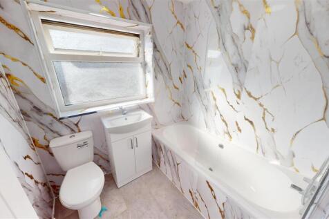 Brookway Lane Bathroom