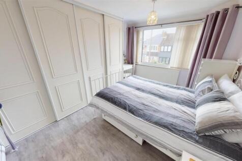 Carmelite Crescent Bedroom