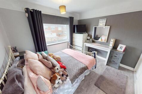 Carmelite Crescent Bedroom
