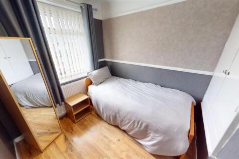 Carmelite Crescent Bedroom
