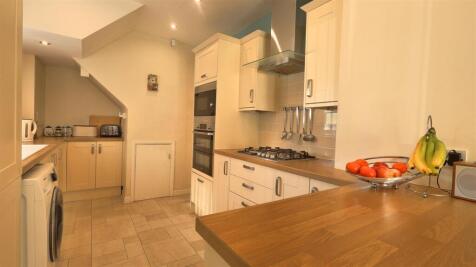 Calderhurst Drive Kitchen