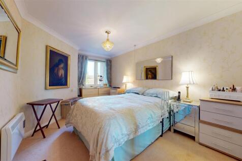 Henbury Court Bedroom
