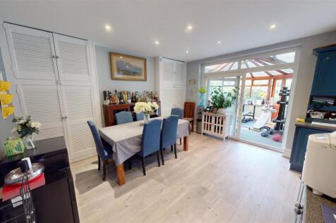 Hampton Road Dining Area