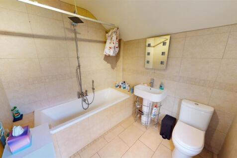 Hampton Road Bathroom