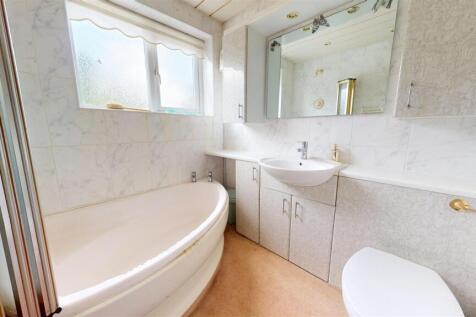 Avondale Road Bathroom