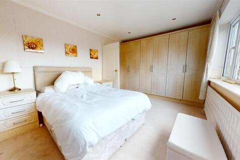 Avondale Road Bedroom