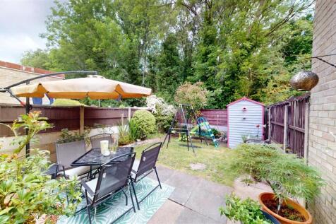 Renfrew Avenue Rear Garden