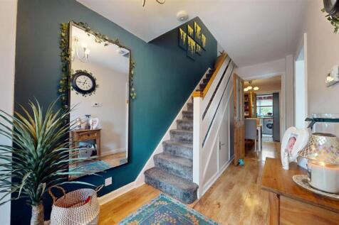 Renfrew Avenue Hallway